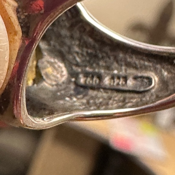 WOW POSHMARK Authentic David Yurman 18K  Gold Carved Onyx & Ruby Quatrefoil Ring - Picture 9 of 11